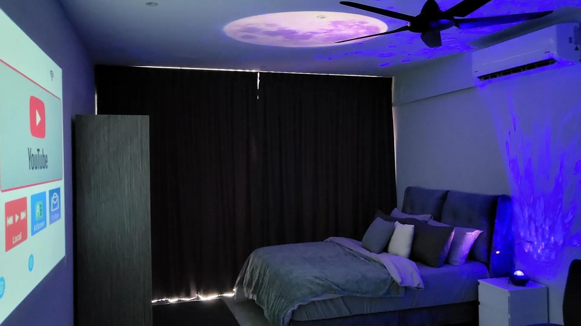 Apartment Experience Movie Under The Stars Galaxy - Studio Suites - 15 Mins To Ciq Johor Bahru