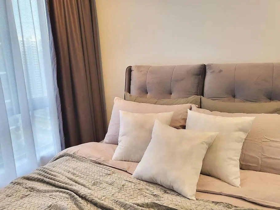 Apartment Experience Movie Under The Stars Galaxy - Studio Suites - 15 Mins To Ciq Johor Bahru Malaysia